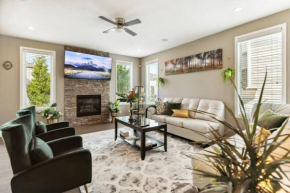 Huge Luxe 3 Kings size beds Chestermere Lake,Snowmobile, Quad